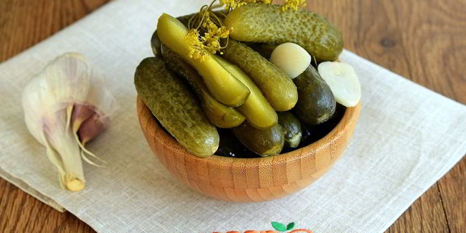 Рецепт соленых огурцов на зиму в банках