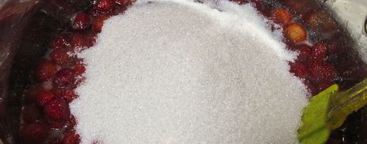 Шаг 5: клубнично-бананового варенье