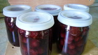 Рецепт Клубничного варенья с целыми ягодами