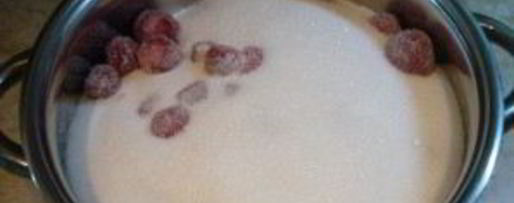 Шаг 1: клубничного варенья с целыми ягодами