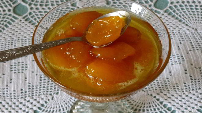 Рецепт Простого варенья из абрикосов без косточек