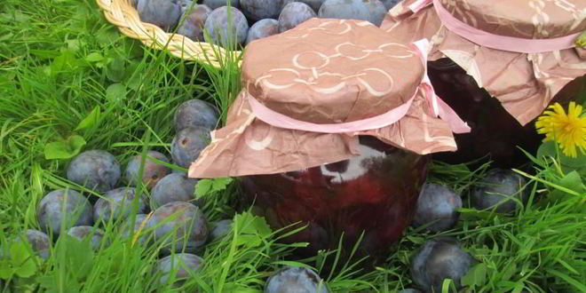 Рецепт сливового варенья с пряностями в вине