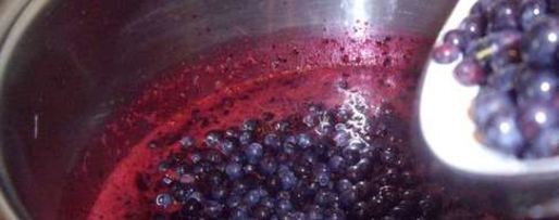 Шаг 2: варенья из черники пятиминутка