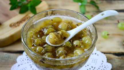 Рецепт Варенья из крыжовника изумрудное