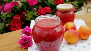 Рецепт Варенья из нектаринов и слив с ванилью