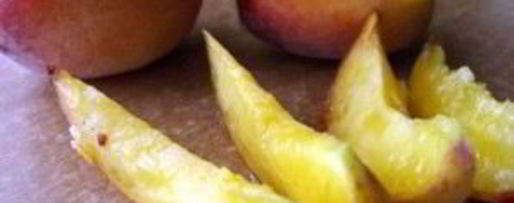 Шаг 1: варенья из персиков по-гречески