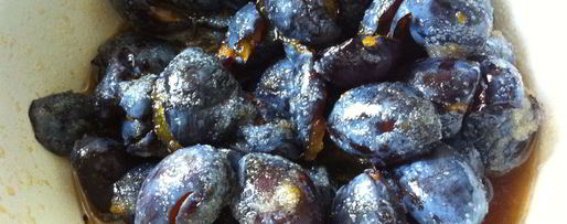 Шаг 1: варенья из сливы в собственном соку