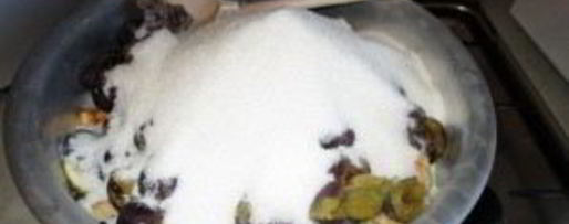 Шаг 1: варенья из сливы, яблока и апельсина