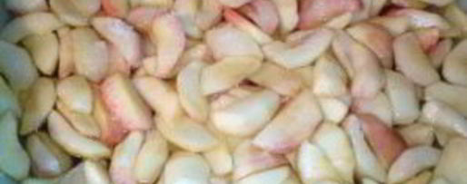 Шаг 1: варенья из зеленых персиков