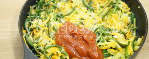 Шаг 7: закусочных чесночных стрелок