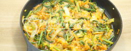 Шаг 8: закусочных чесночных стрелок