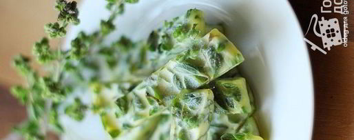 Шаг 4: заморозки розмарина в масле