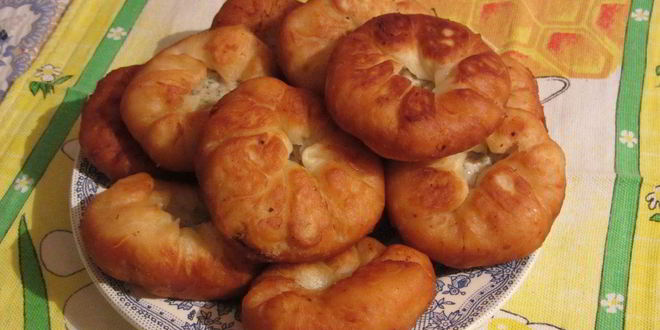 Рецепт беляшей на сковороде