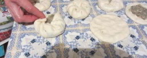 Шаг 2: беляшей на сковороде