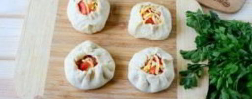 Шаг 6: беляшей с помидорами и сыром