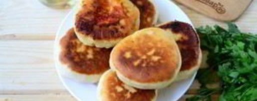 Шаг 8: беляшей с помидорами и сыром