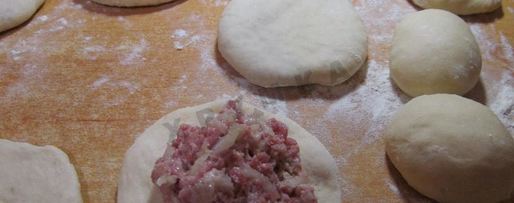 Шаг 11: беляшей в хлебопечке с мясом