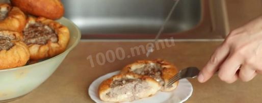 Шаг 12: хрустящих беляшей с мясом на дрожжевом тесте