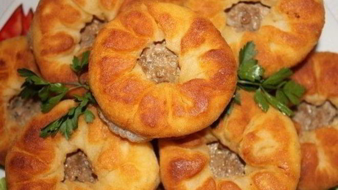 Рецепт Пышных беляшей с мясным фаршем по-домашнему