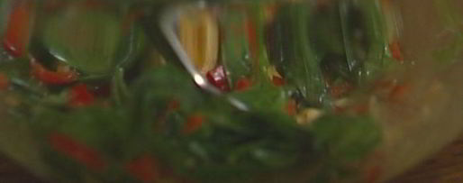 Шаг 4: брускетты из цукини со шпинатом