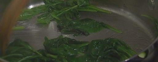 Шаг 6: брускетты из цукини со шпинатом