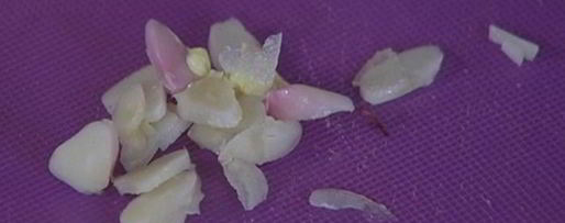 Шаг 3: брускетты с белыми грибами, чили и розмарином