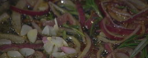 Шаг 4: брускетты с белыми грибами, чили и розмарином