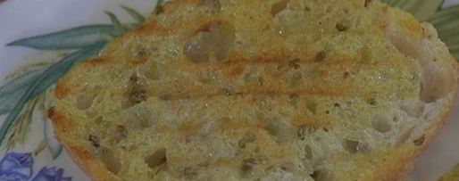 Шаг 8: брускетты с белыми грибами, чили и розмарином