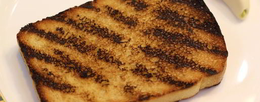 Шаг 13: брускетты с фасолью, рикоттой, шпинатом и яйцом-пашот