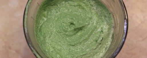 Шаг 3: брускетты с фасолью, рикоттой, шпинатом и яйцом-пашот