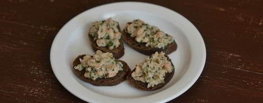 Шаг 8: брускетты с фасолью