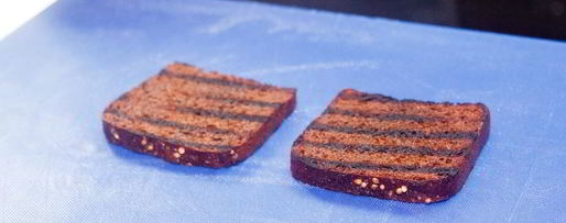 Шаг 3: брускетты с красной рыбой и капустой