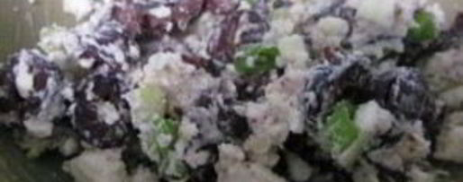 Шаг 2: брускетты с маслинами и фетой