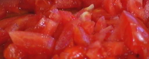 Шаг 3: брускетты с моцареллой, помидорами и базиликом