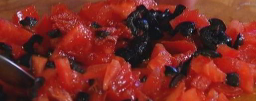 Шаг 5: брускетты с моцареллой, помидорами и базиликом