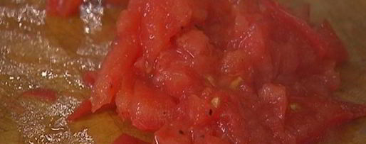 Шаг 6: брускетты с помидорами, беконом и яйцом пашот