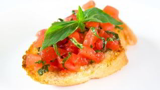 Рецепт Брускетты с помидорами и базиликом