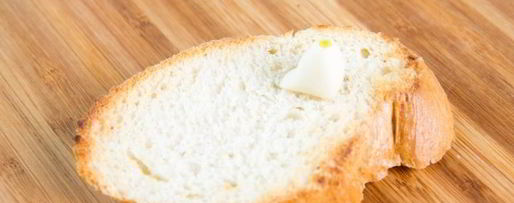 Шаг 2: брускетты с помидорами и базиликом