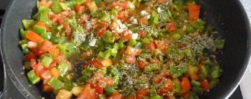 Шаг 3: брускетты с цуккини и болгарским перцем