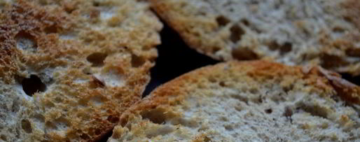 Шаг 4: брускетты с запеченным корнем сельдерея и оливками