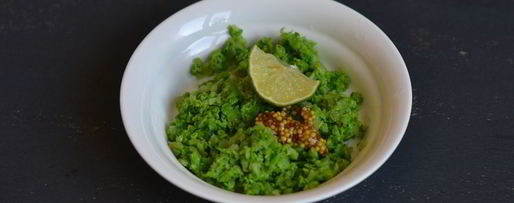 Шаг 5: брускетты с зеленым горошком