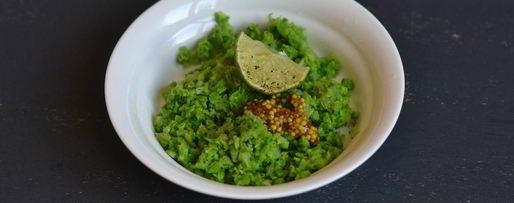 Шаг 6: брускетты с зеленым горошком