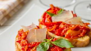 Рецепт Брускетты с жареным сладким перцем