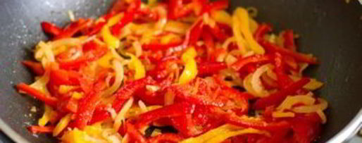 Шаг 2: брускетты с жареным сладким перцем