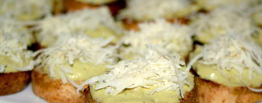 Шаг 3: брускетты со сливочным пюре