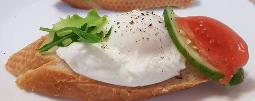 Шаг 3: брускетт с яйцом пашот