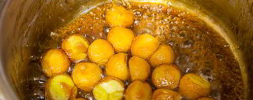 Шаг 8: мини-брускетт с уткой и карамелизированными яблоками