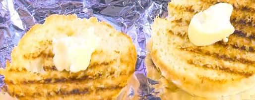 Шаг 4: сладкой брускетты с рикоттой и клубникой