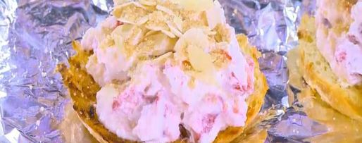 Шаг 5: сладкой брускетты с рикоттой и клубникой