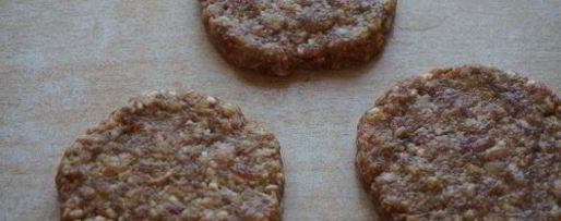 Шаг 1: бургера с ананасом и соусом терияки